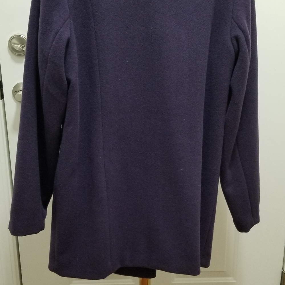 Women's purple dbl breasted car coat !